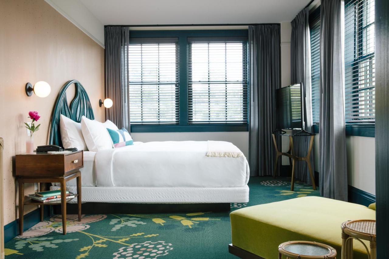 Clermont Atlanta, By Oliver 4*
